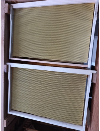 рамка Дадан с вощиной